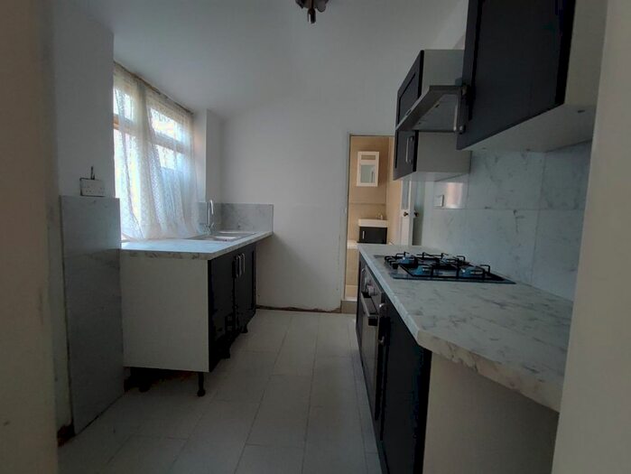 2 Bedroom Terraced House To Rent In Wimborne Road, Luton LU1