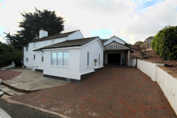 4 Bedroom Cottage For Sale In Minffordd Road, Llanddulas, Abergele, LL22