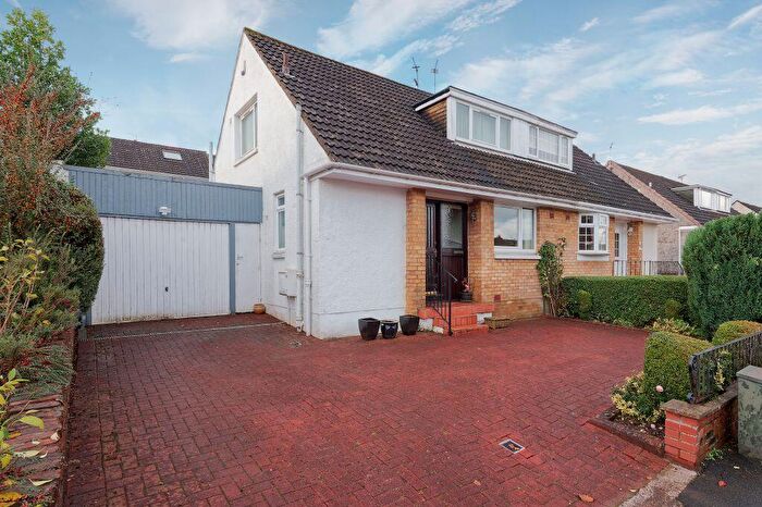 3 Bedroom Semi Detached House For Sale In Thornwood Drive, Paisley, PA2