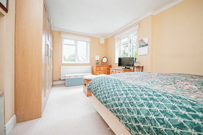 2 Bedroom Detached Bungalow For Sale In Kingston Road, Woodbridge, IP12