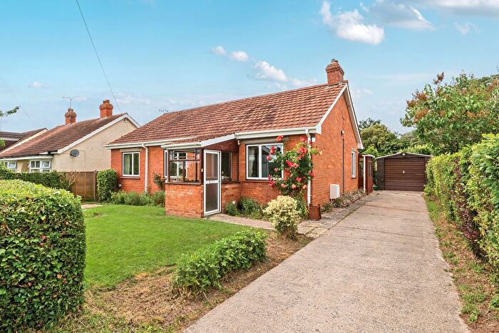 4 Bedroom Detached Bungalow For Sale In Greenway, Monkton Heathfield, Taunton, TA2