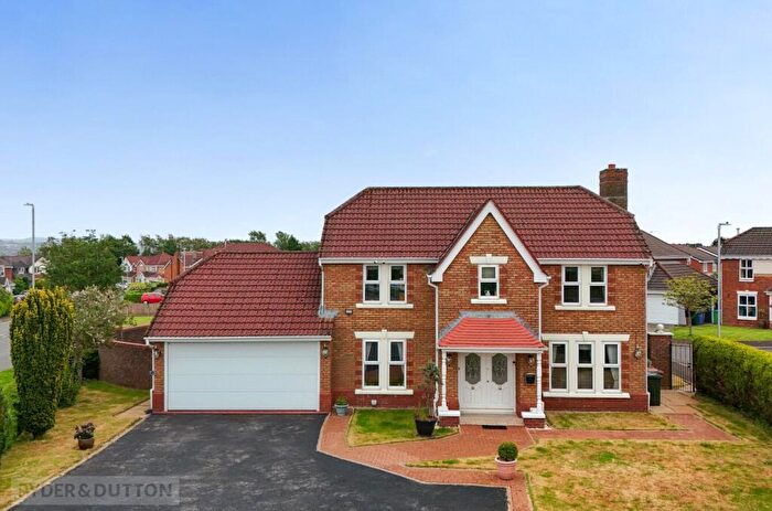 4 Bedroom Detached House For Sale In Rosethorns Close, Gladewood, Middleton, Manchester, M24