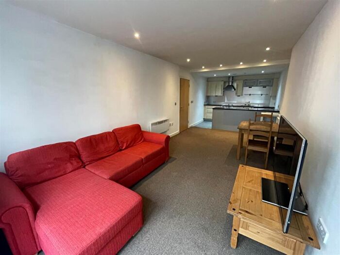 2 Bedroom Flat For Sale In Pall Mall, Liverpool, L3