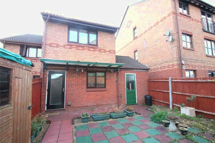 2 Bedroom End Of Terrace House To Rent In Allington Close, Gravesend, Kent, DA12