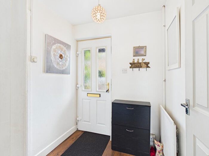3 Bedroom Town House For Sale In Shirley Street, Leicester, LE4