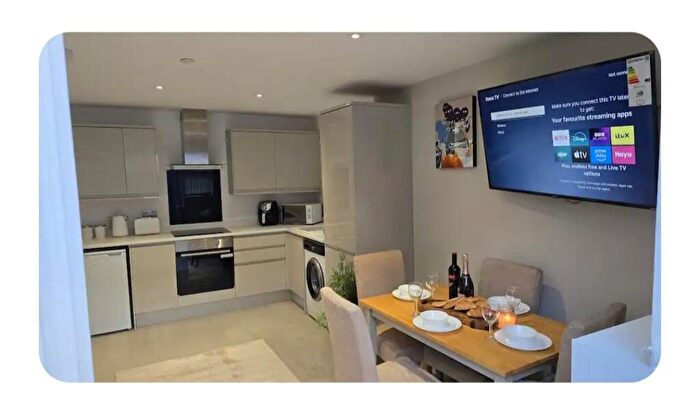 2 Bedroom Apartment To Rent In Merthyr Road, CF14