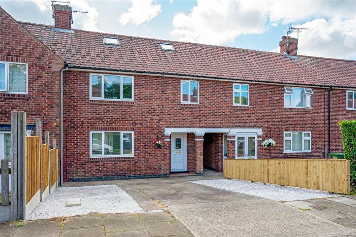 4 Bedroom Terraced House To Rent In Tennent Road, York, YO24
