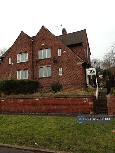 3 Bedroom Semi-Detached House To Rent In Halliwell Crescent, Sheffield, S5