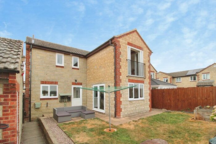 3 Bedroom Detached House For Sale In Middle Ground, Cricklade, SN6