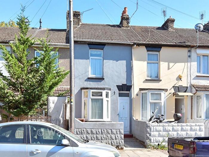 2 Bedroom Terraced House For Sale In Trafalgar Street, Gillingham, Kent, ME7