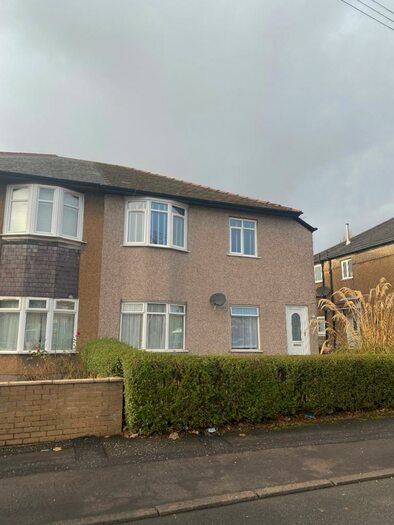 2 Bedroom Cottage To Rent In Monifeith Avenue, Glasgow, G52