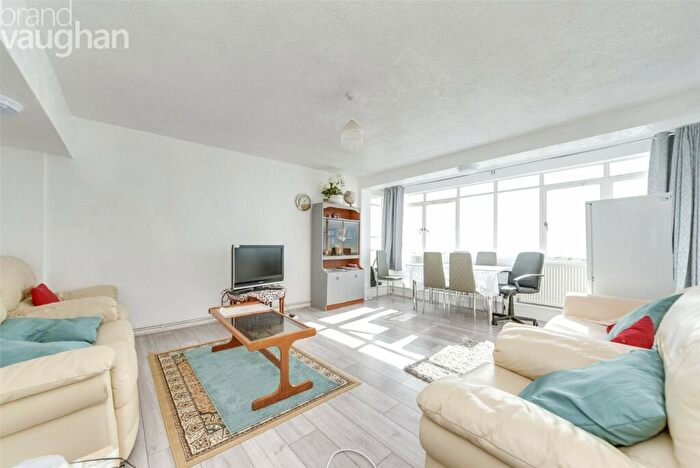 2 Bedroom Flat To Rent In Kings Road, Brighton, BN1