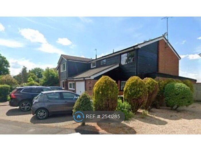 3 Bedroom Semi-Detached House To Rent In Wayside Green, Reading, RG8