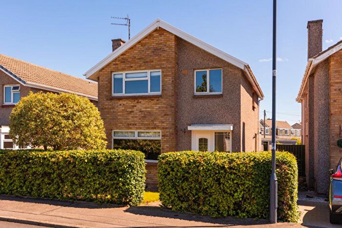 3 Bedroom Detached Villa For Sale In De Quincey Road, Lasswade, EH18