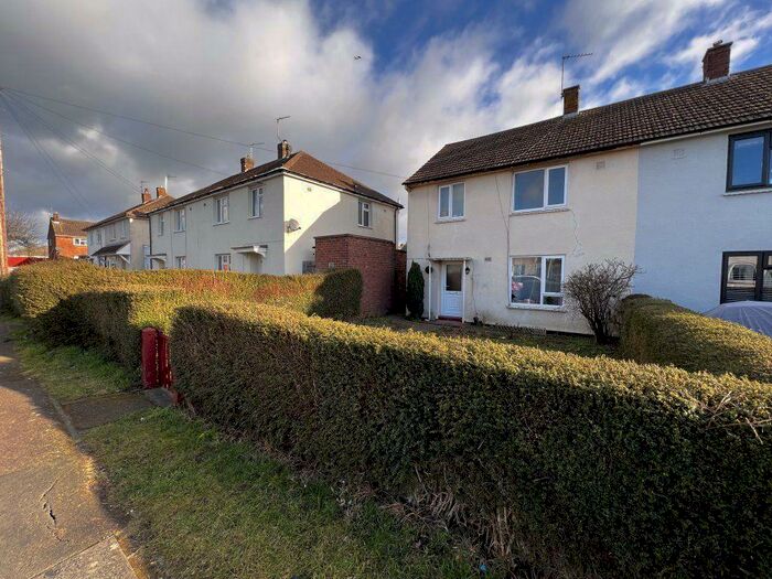 3 Bedroom House To Rent In Willowbrook Road, Corby, Northants, NN17