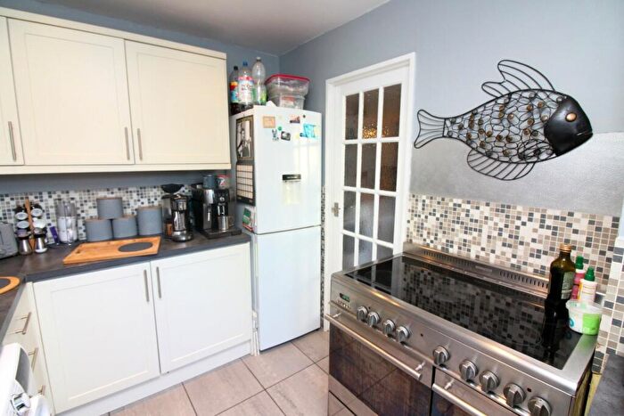 3 Bedroom End Of Terrace House For Sale In Melbourne Close, Stotfold, Hitchin, SG5