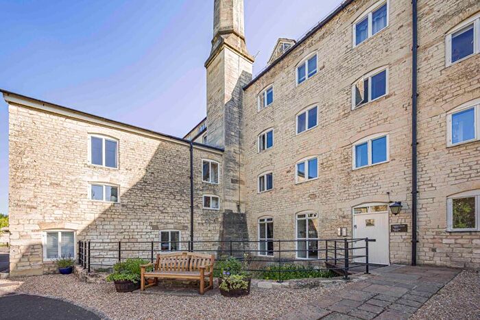 1 Bedroom Apartment For Sale In Dunkirk Mills, Inchbrook, Gloucestershire, GL5