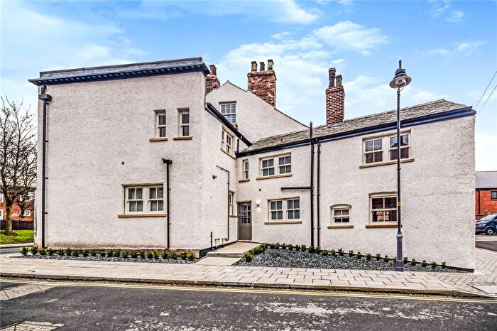 2 Bedroom Flat To Rent In Churchgate, Stockport, SK1