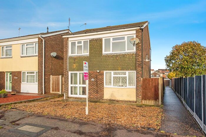 3 Bedroom Detached House For Sale In Balton Way, Harwich, CO12