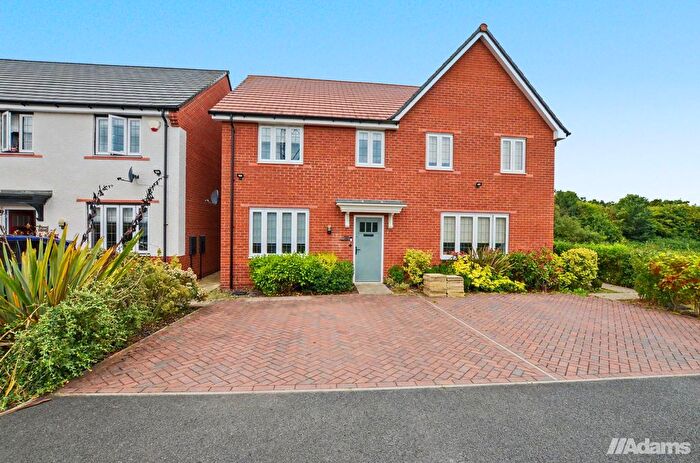3 Bedroom Semi-Detached House For Sale In Hardwick Grove, Sandymoor, WA7