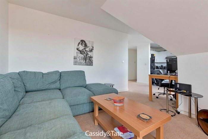 2 Bedroom Flat To Rent In Townsend Mews, Stevenage, SG1