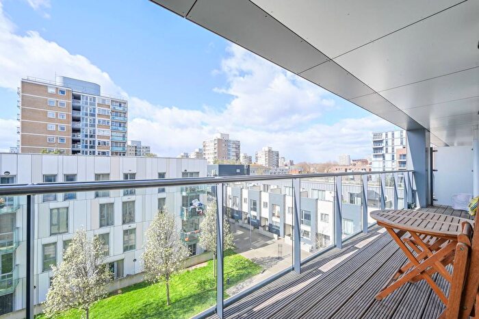 2 Bedroom Flat For Sale In Celestial House, Poplar, London, E14