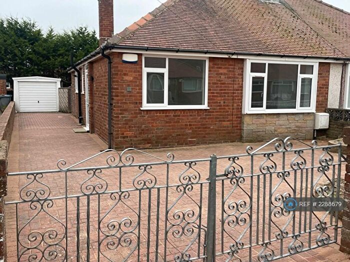 2 Bedroom Bungalow To Rent In Newcastle Avenue, Thornton-Cleveleys, FY5