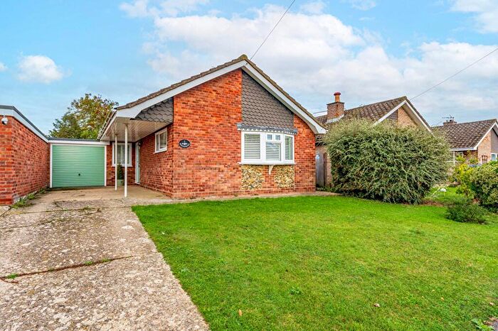 3 Bedroom Detached Bungalow For Sale In Goldsmith Way, Pulham St. Mary, IP21