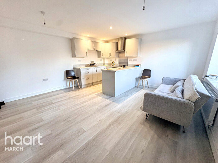 2 Bedroom Semi-Detached House For Sale In Deerfield, March, PE15