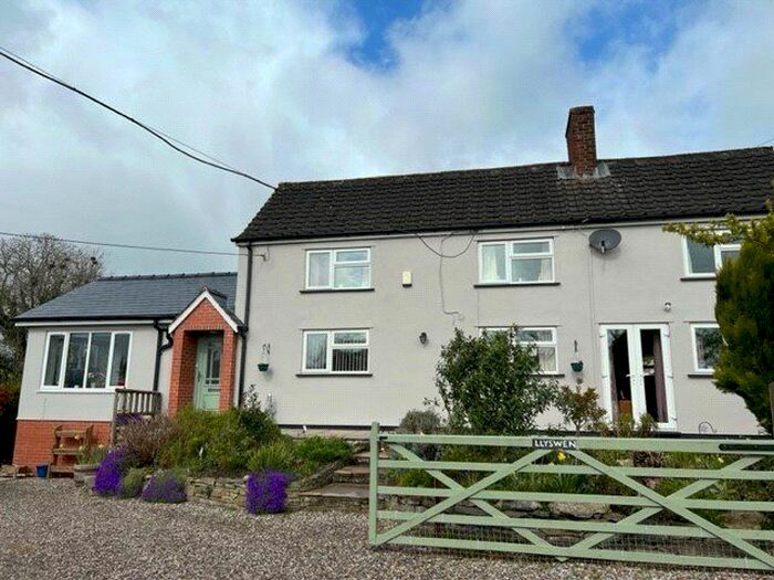 3 Bedroom Cottage For Sale In Cil Road, Berriew, Welshpool, Powys, SY21