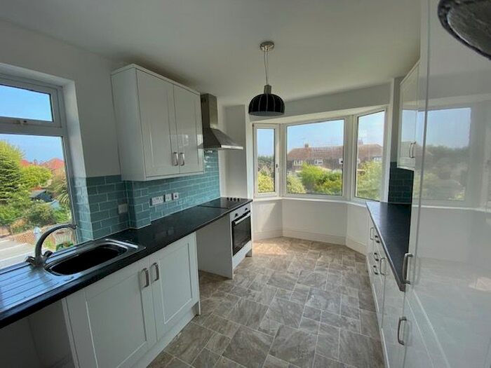 2 Bedroom Flat To Rent In Rose Walk, Worthing, BN12