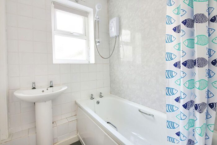 2 Bedroom End Of Terrace House To Rent In Belvoir Road, Widnes, WA8