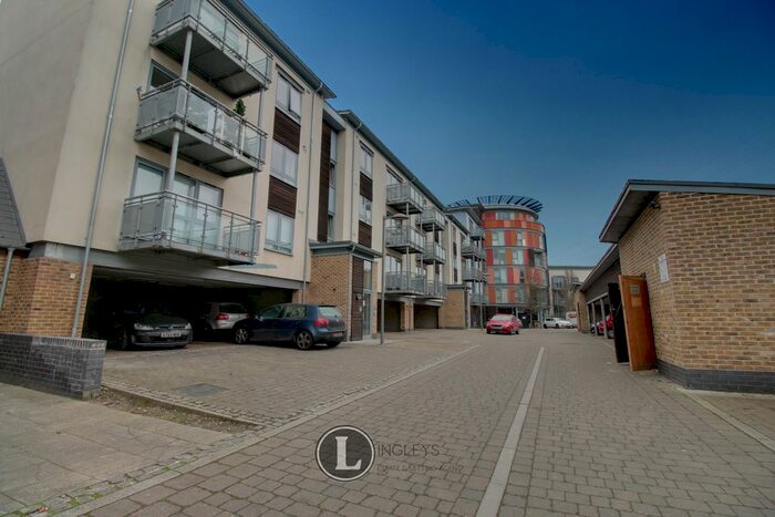 2 Bedroom Flat To Rent In Marine House, Quayside Drive, Colcheter, CO2