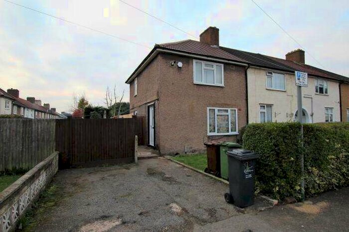 2 Bedroom End Of Terrace House To Rent In Hunters Square, Dagenham, Essex, RM10