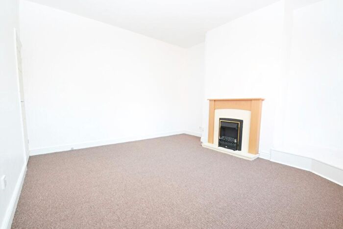 2 Bedroom Terraced House To Rent In Rombalds View, Armley, Leeds, LS12