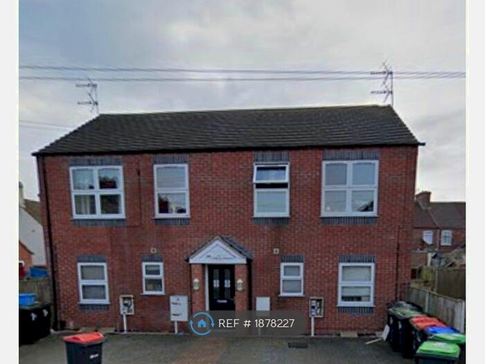 2 Bedroom Flat To Rent In Thornton St, Nottingham, NG17
