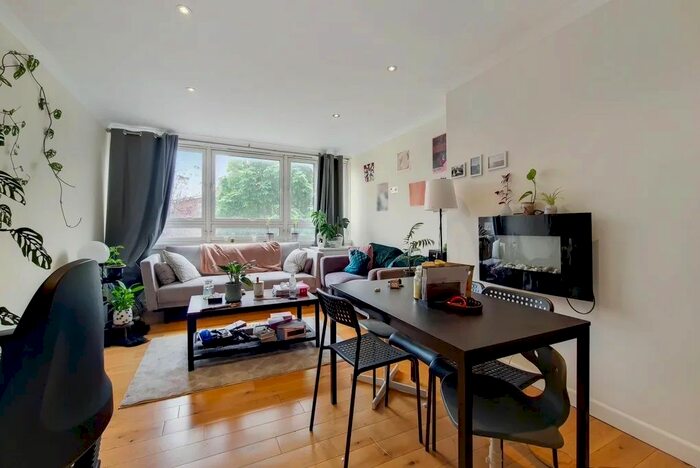 3 Bedroom Flat To Rent In Rowcross Street, Bermondsey, SE1