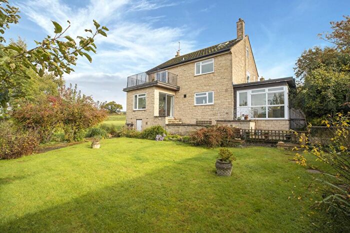 4 Bedroom Detached House For Sale In The Close, School Lane, Southam, Gloucestershire, GL52