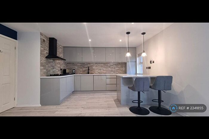 1 Bedroom Maisonette To Rent In Gadwall Close, London, E16