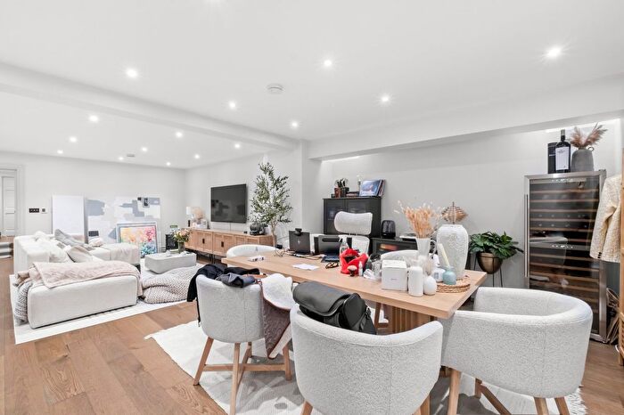 2 Bedroom Flat To Rent In Bradbourne Street, Parsons Green, SW6