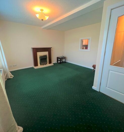 2 Bedroom End Of Terrace House To Rent In Weaver Place, Bathgate, EH48
