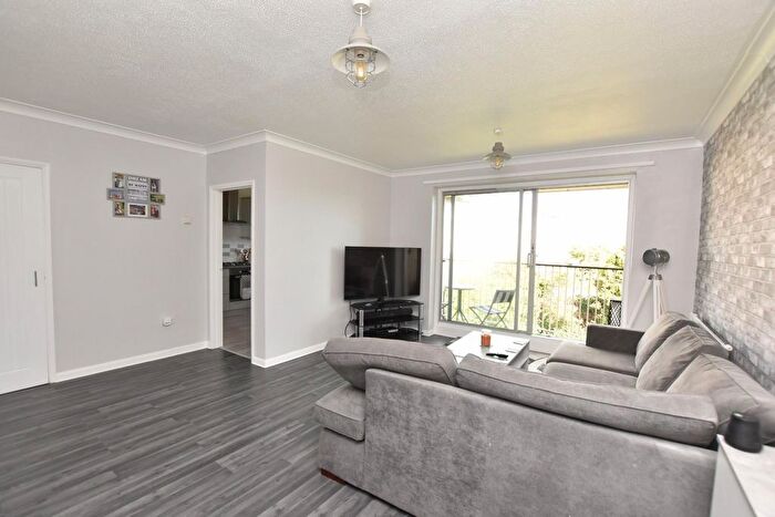 2 Bedroom Flat For Sale In Cedar Crescent, St. Marys Bay, Romney Marsh, TN29