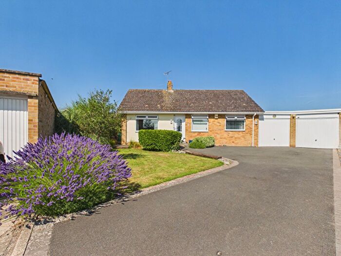 3 Bedroom Detached Bungalow For Sale In Somerset Gardens, Bridgwater, TA6