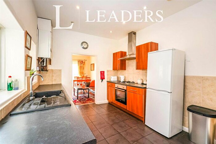 4 Bedroom Terraced House To Rent In Walmer Road, Portsmouth, PO1