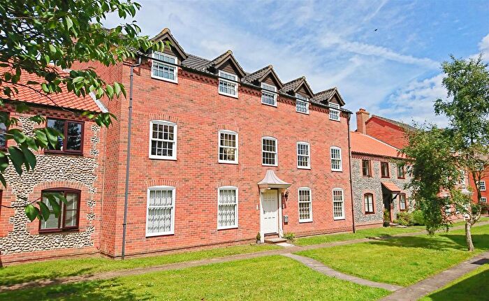 2 Bedroom Flat For Sale In Runton House Close, West Runton, NR27