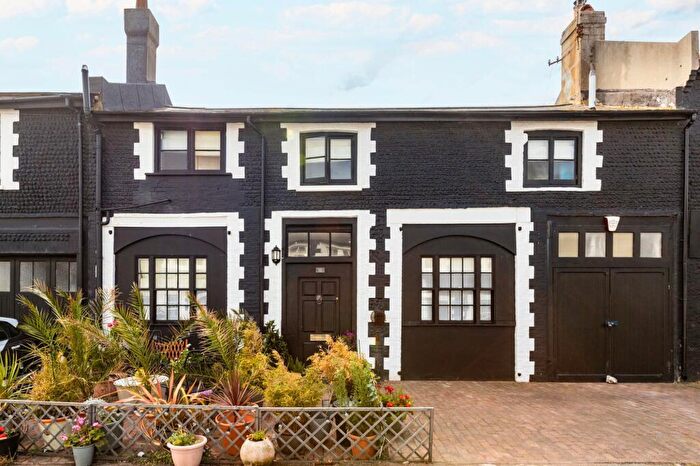 3 Bedroom Terraced House For Sale In Kemp Town Place, Brighton, BN2