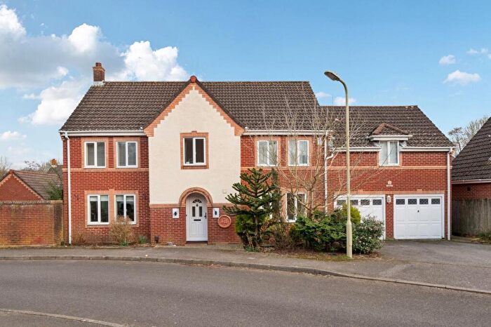 5 Bedroom Detached House For Sale In Hickory Gardens, West End, Southampton, SO30