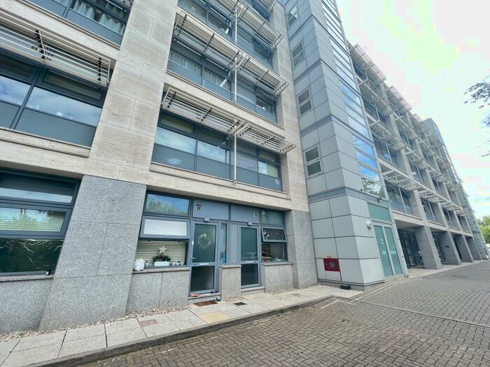 2 Bedroom Flat To Rent In Edinburgh Gate, Harlow, CM20