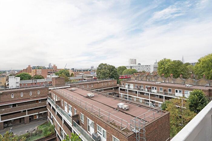 2 Bedroom Flat For Sale In Commercial Street, Limehouse, London, E1