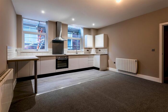 1 Bedroom Flat To Rent In Scale Lane, Hull, HU1